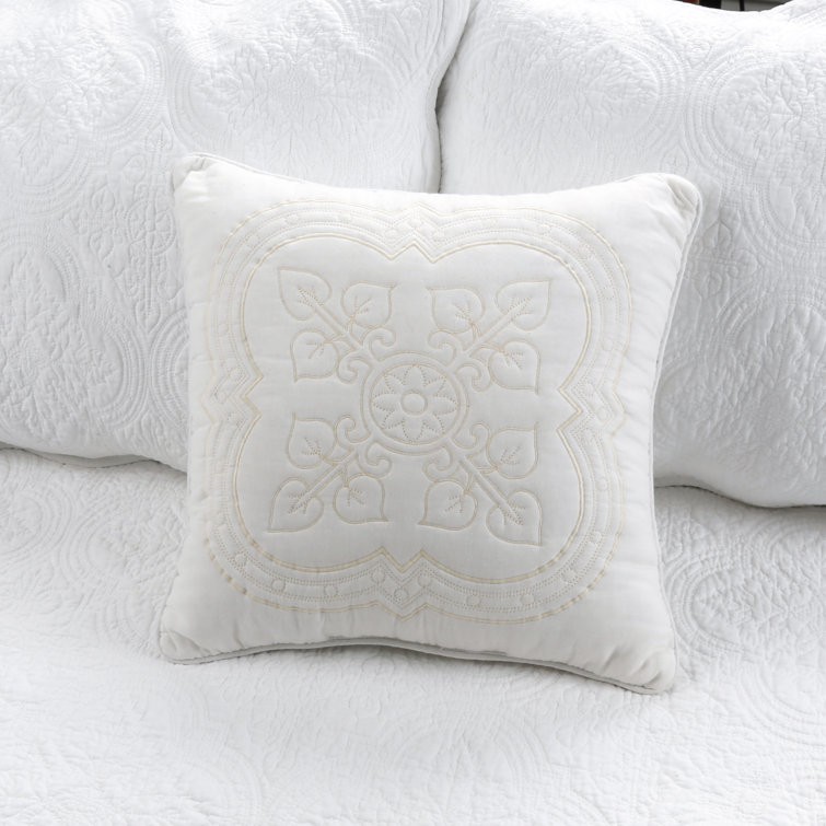 White Microfiber Twin Reversible Quilt Set