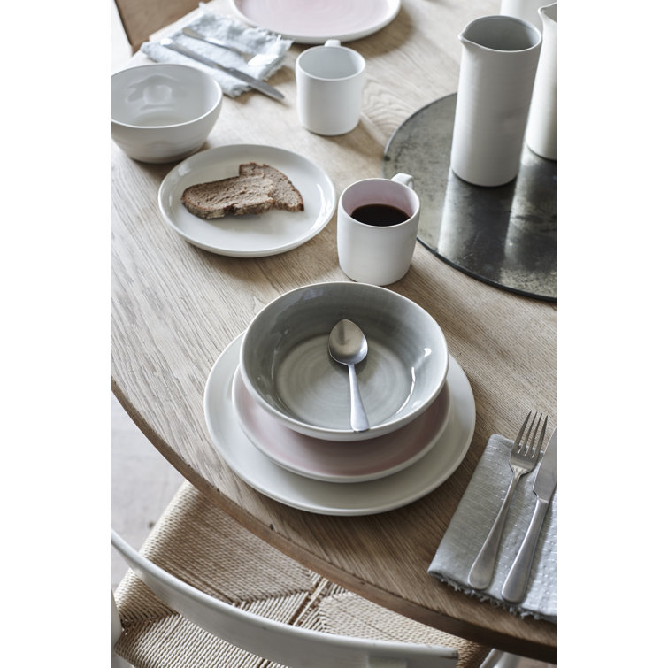 White Ceramic 16-Piece Dinnerware Set, Service for 4