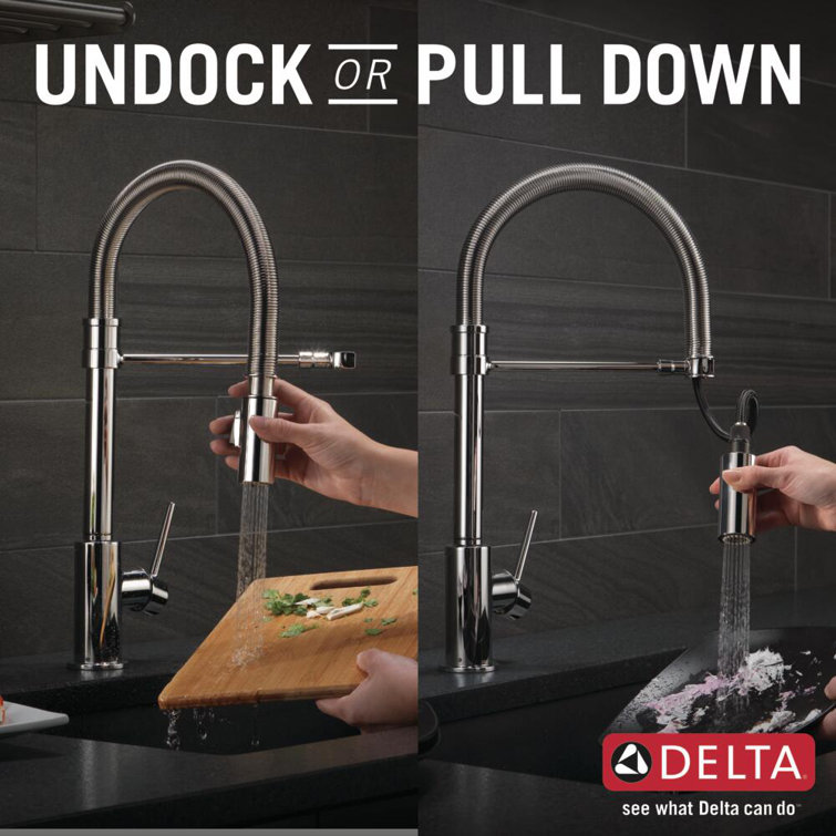 Sleek Chrome Pull-Down Kitchen Faucet with Magnetic Docking