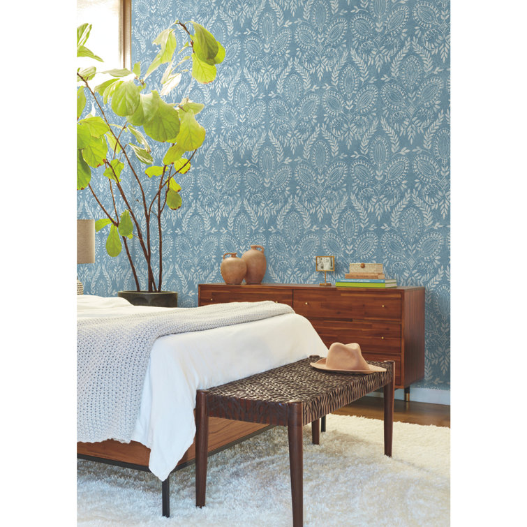 Blue Damask Nonwoven Wallpaper with Watercolor Laurel Pattern