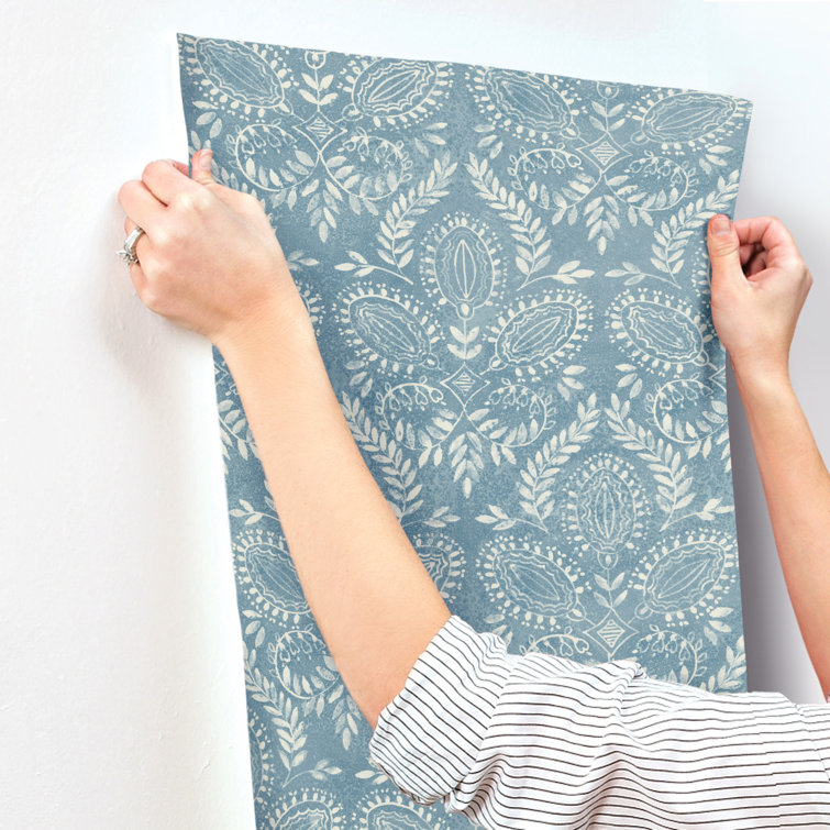 Blue Damask Nonwoven Wallpaper with Watercolor Laurel Pattern