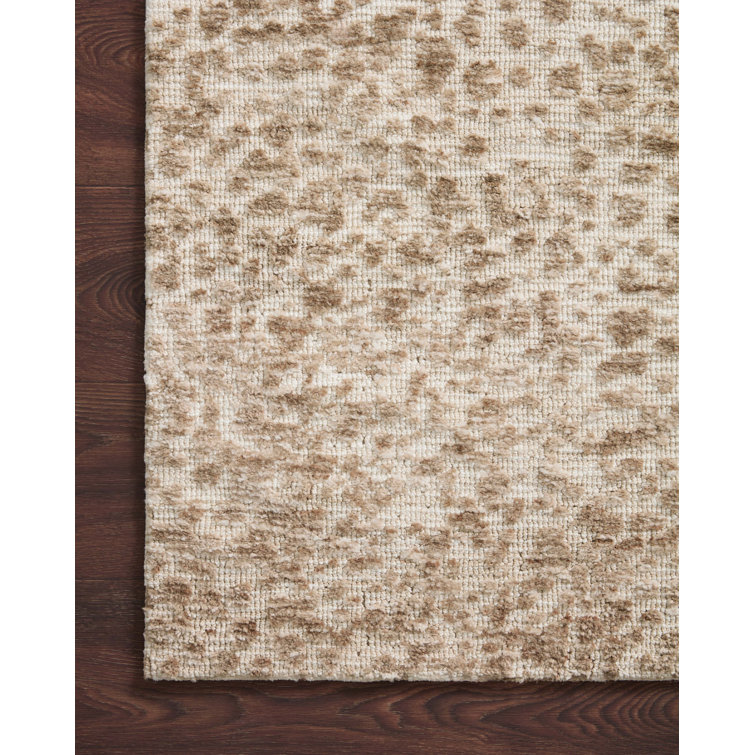 Ivory and Sand Geometric Synthetic Area Rug 2'3" x 3'9"