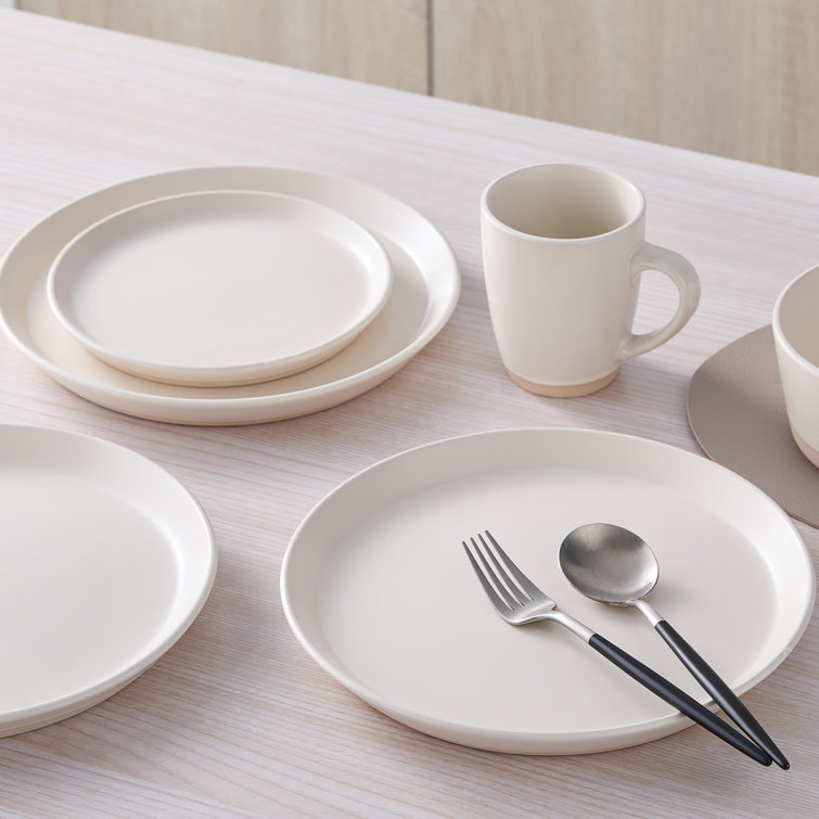 White Ceramic 16-Piece Dinnerware Set, Service for 4