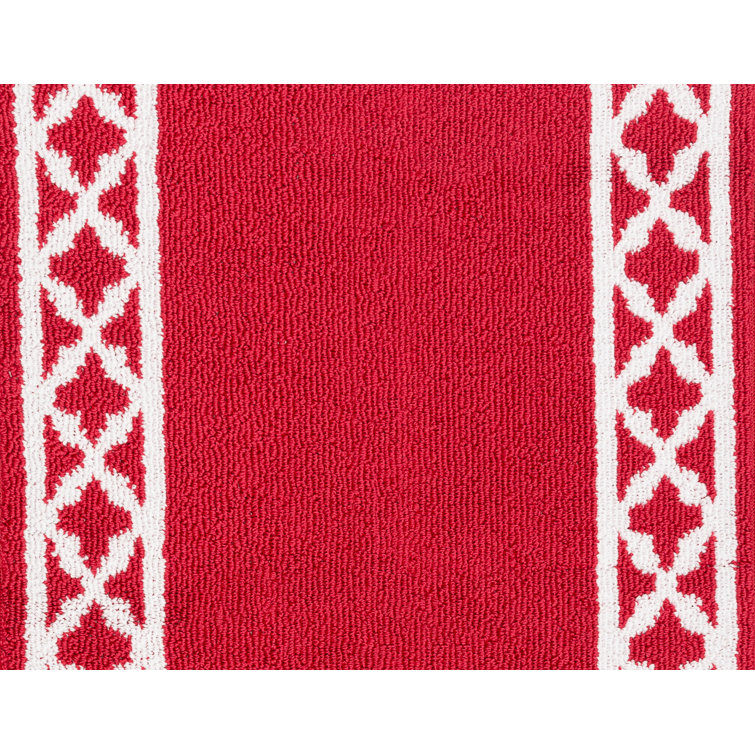 Trellis Red Geometric Tufted Runner Rug 26" x 60"