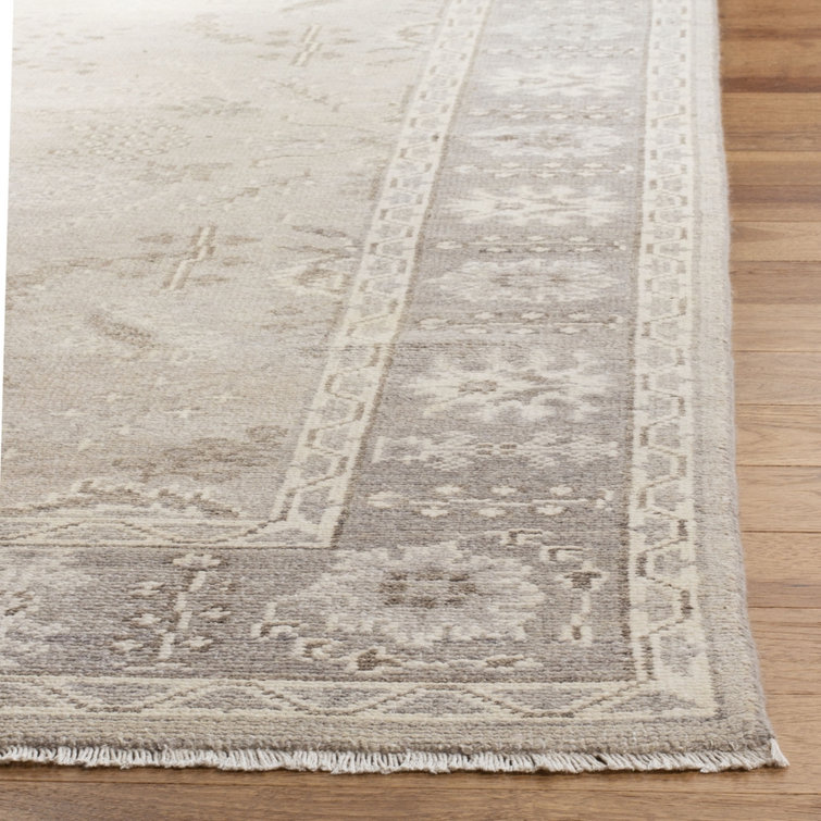 Elegant Oushak Hand-Knotted Wool Area Rug in Gray, 6' x 9'