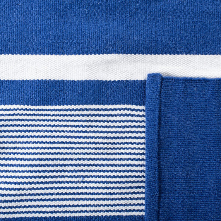 Coastal Breeze Blue Stripe 4' x 6' Synthetic Easy-Care Rug
