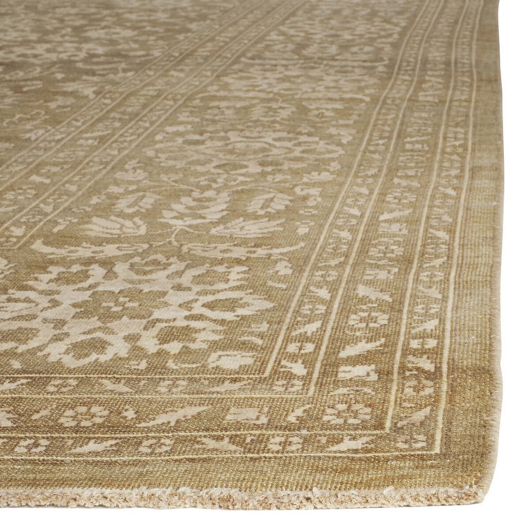 Colony Cream Hand-Knotted Wool Floral 4' x 6' Area Rug