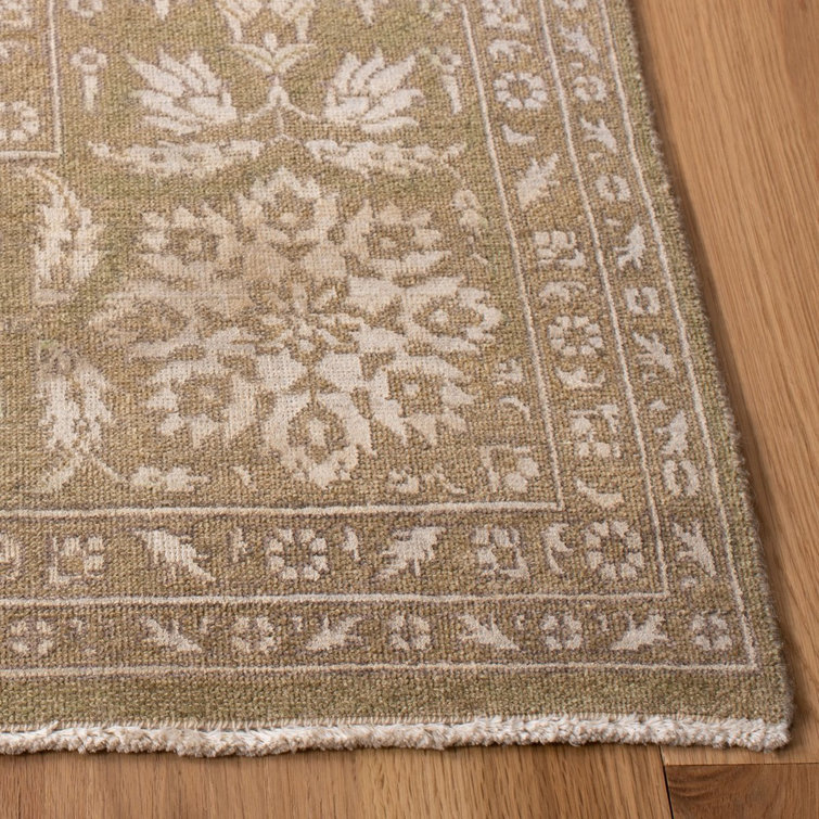 Colony Cream Hand-Knotted Wool Floral 4' x 6' Area Rug