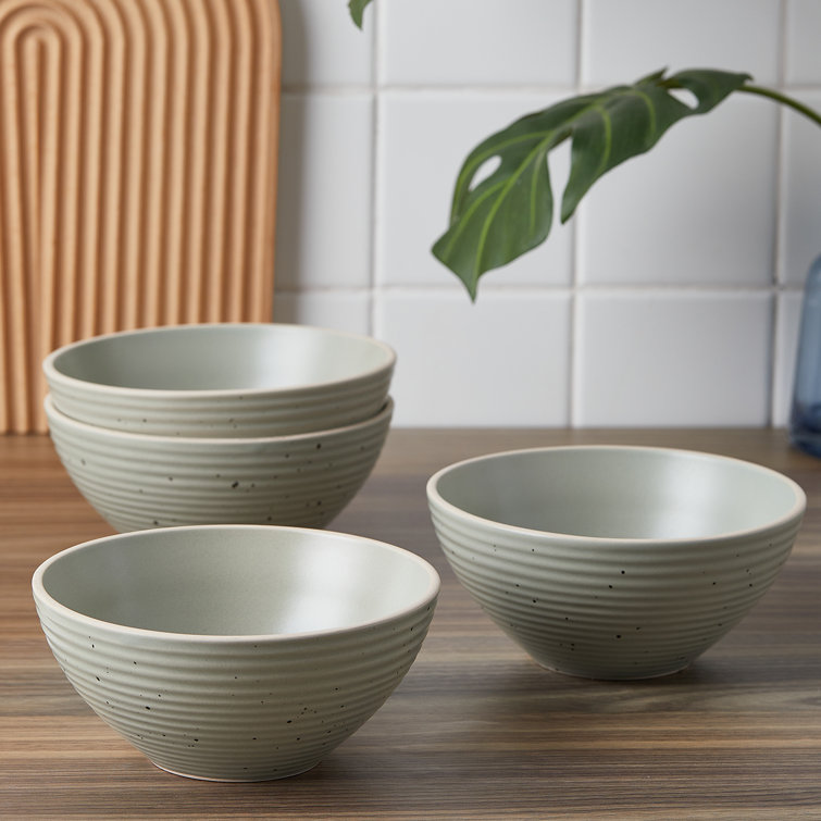 Green and White Ceramic 16-Piece Dinnerware Set