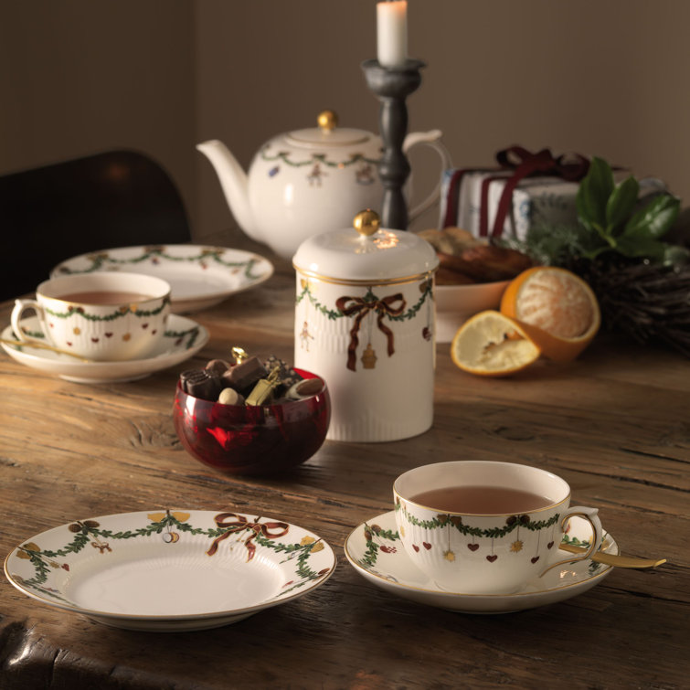 Star Fluted Christmas Hand-Painted Porcelain Dessert Plate