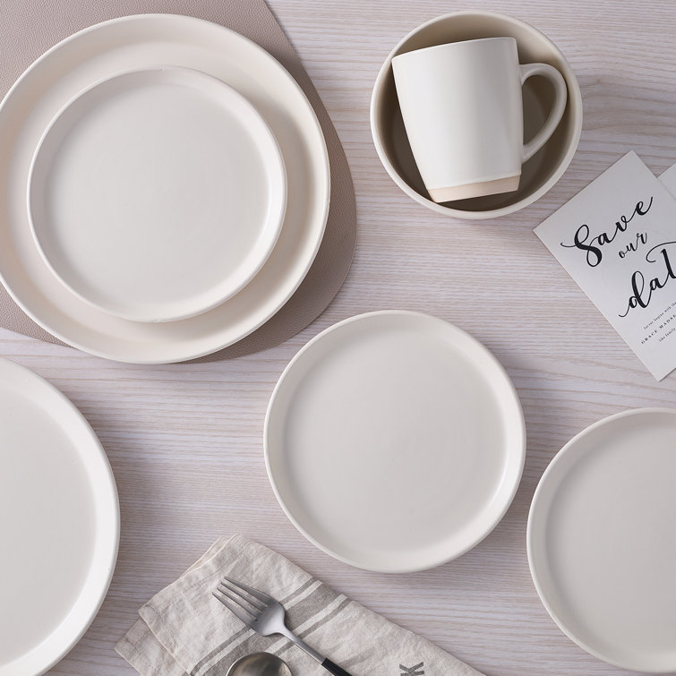 White Ceramic 16-Piece Dinnerware Set, Service for 4