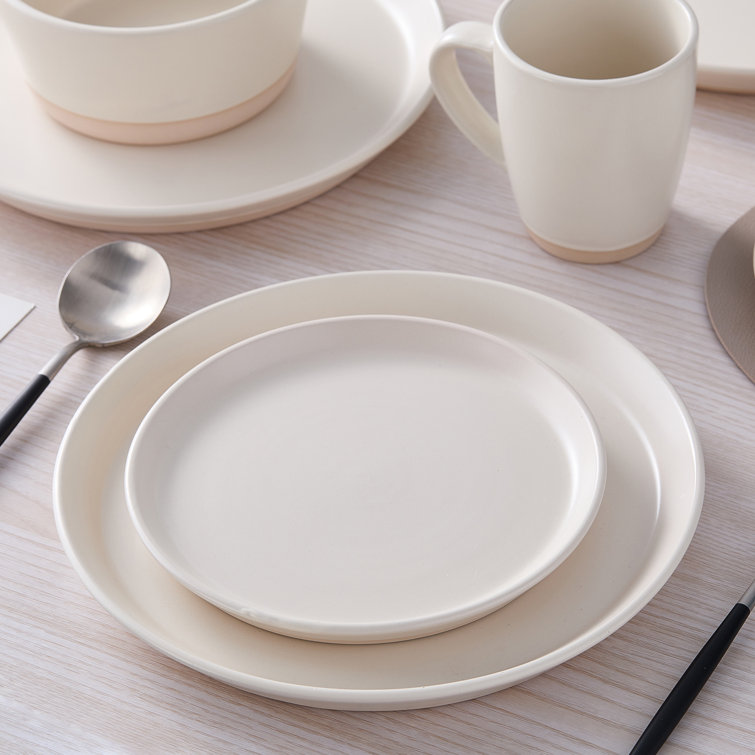 White Ceramic 16-Piece Dinnerware Set, Service for 4