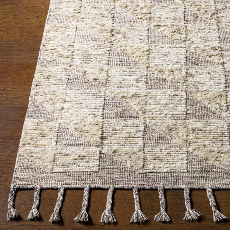 Ivory Hand-Knotted Wool 4' x 6' Area Rug