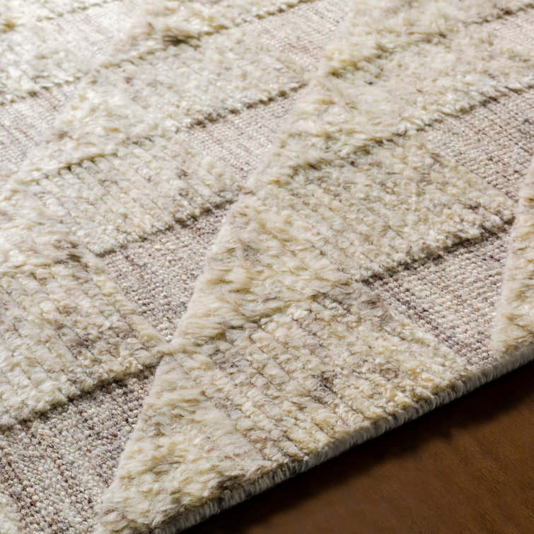 Ivory Hand-Knotted Wool 4' x 6' Area Rug