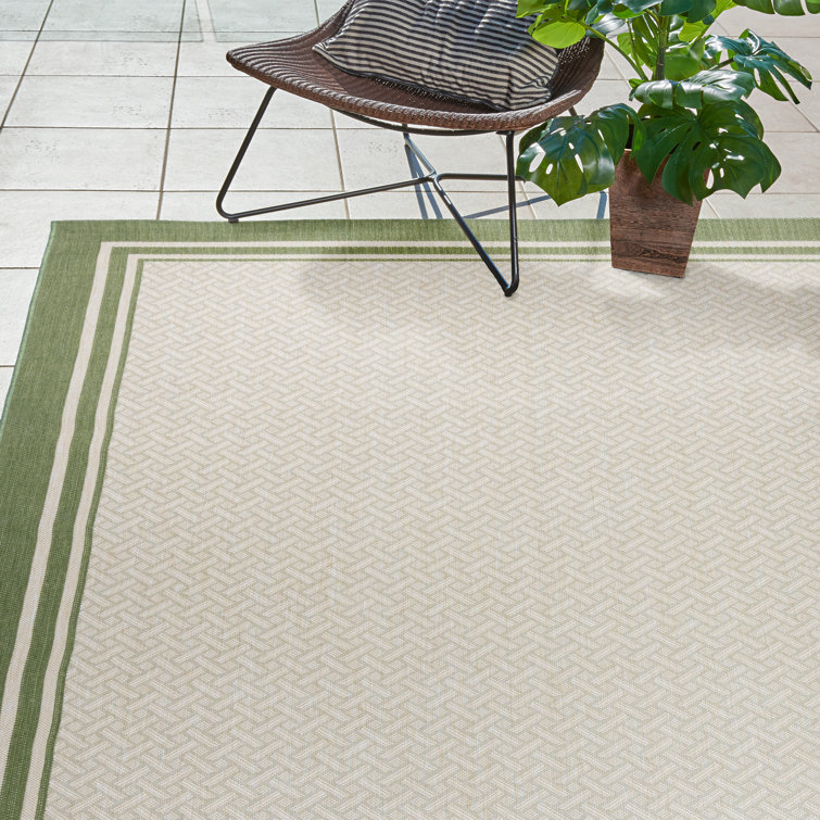 Palm/Sand 6' x 9' Synthetic Flat Woven Reversible Rug