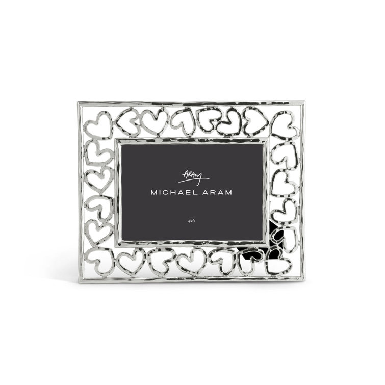 Silver 4x6 Heart Design Tabletop Photo Frame