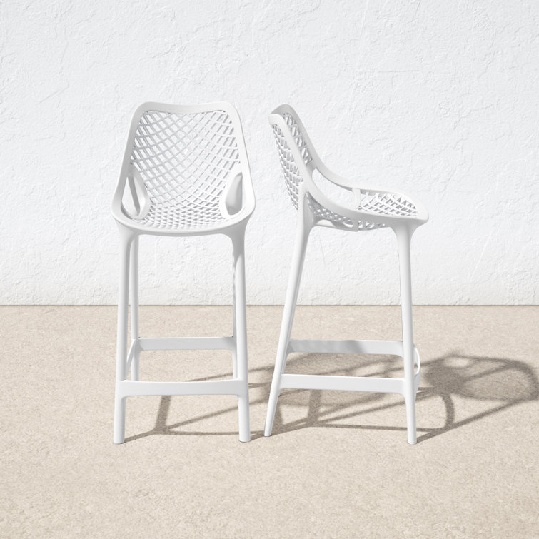 White Plastic Outdoor Bar Stools with Diamond Design, Set of 2