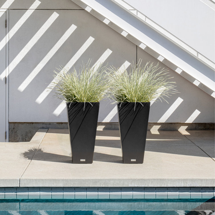 Black 26" Tall Modern Plastic Planter Set