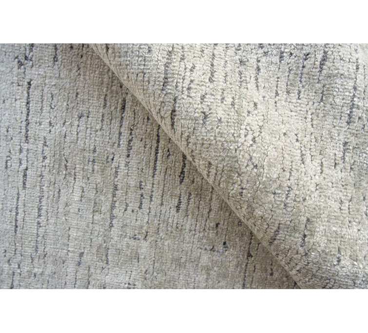 Montero Handmade Gray Wool and Synthetic 10' x 14' Area Rug