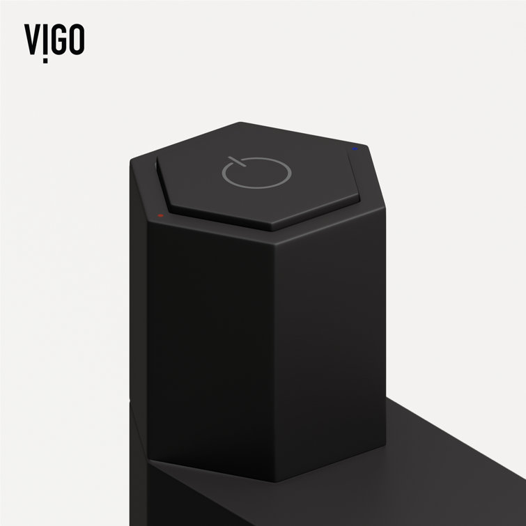Nova Transitional Matte Black Single-Hole Brass Bathroom Faucet