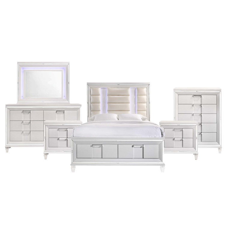 Charlotte White Faux Leather Queen 6-Piece Bedroom Set