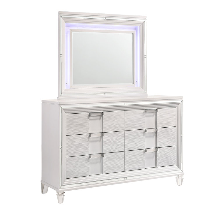 Charlotte White Faux Leather Queen 6-Piece Bedroom Set