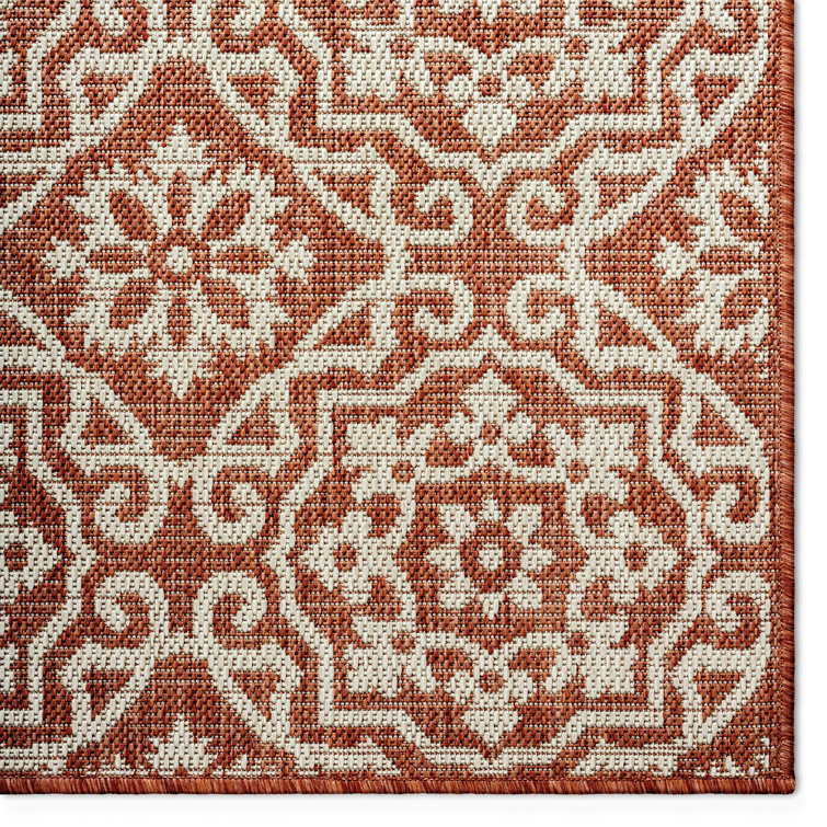 Terracotta Ivory Geometric Medallion Indoor/Outdoor Area Rug 6' x 9'