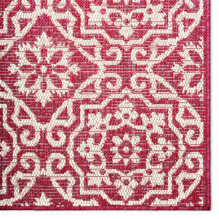 Red and Ivory Geometric Synthetic 8' x 10' Reversible Area Rug
