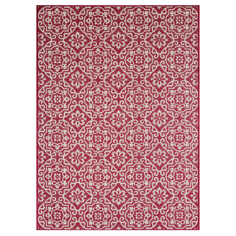 Red and Ivory Geometric Synthetic 8' x 10' Reversible Area Rug