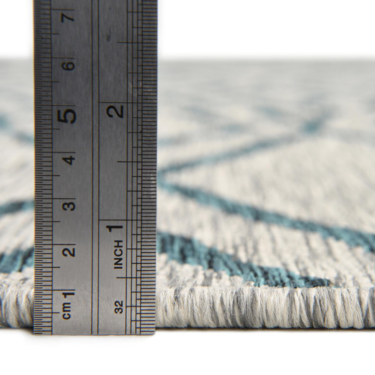 Gray and Teal Geometric Synthetic Outdoor Rug, 4' x 6'