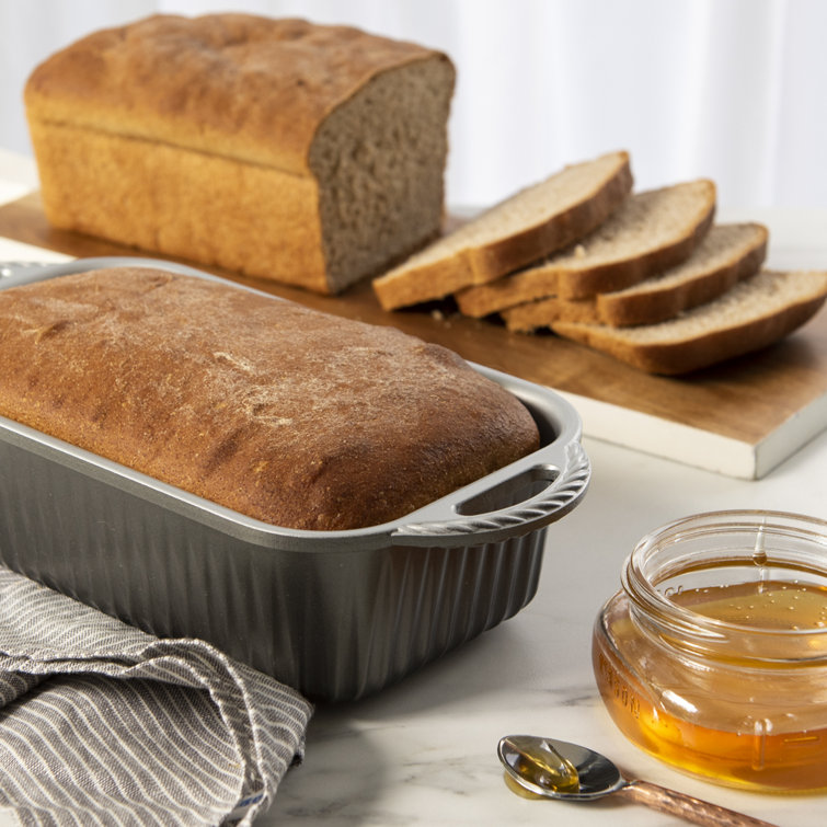 Nordic Ware Naturals Nonstick Aluminum 1.5 Pound Loaf Pan