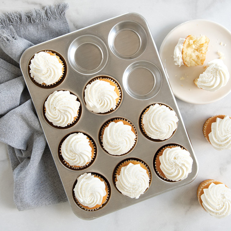 Nordic Ware Nonstick Round Aluminum 12-Cup Muffin Pan