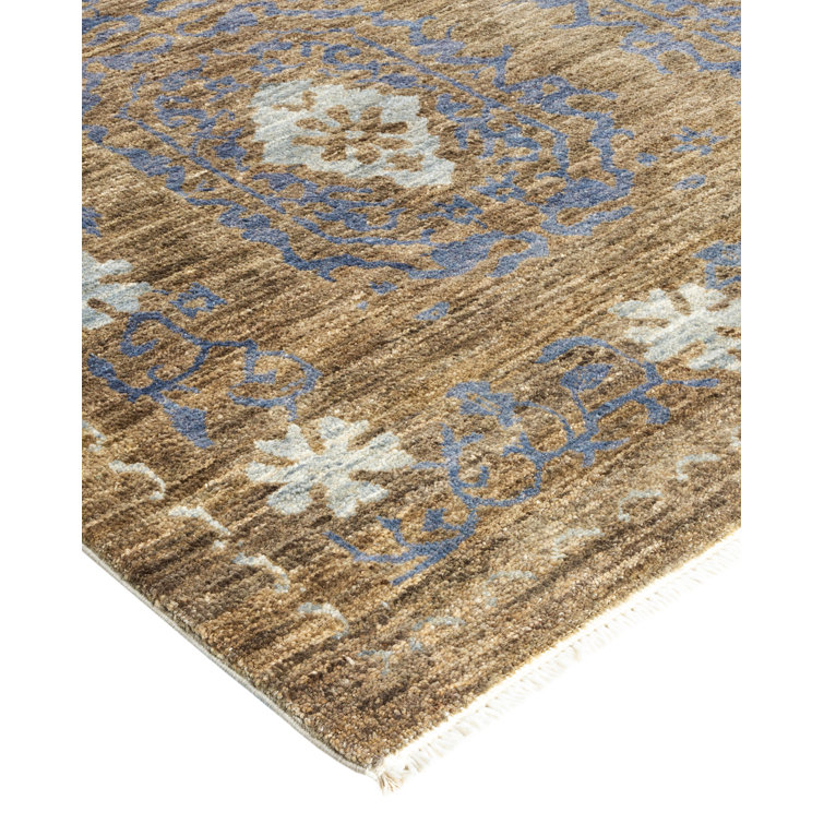 Hand-Knotted Gray Wool Geometric Square Area Rug