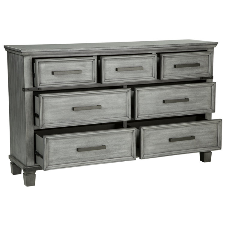 Russelyn Transitional 7-Drawer Double Dresser in Weathered Gray