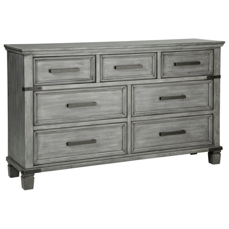Russelyn Transitional 7-Drawer Double Dresser in Weathered Gray