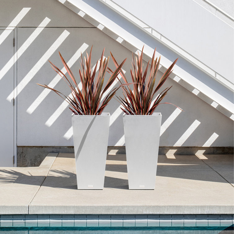 Midland Modern 26" White Recycled Plastic Indoor/Outdoor Planter