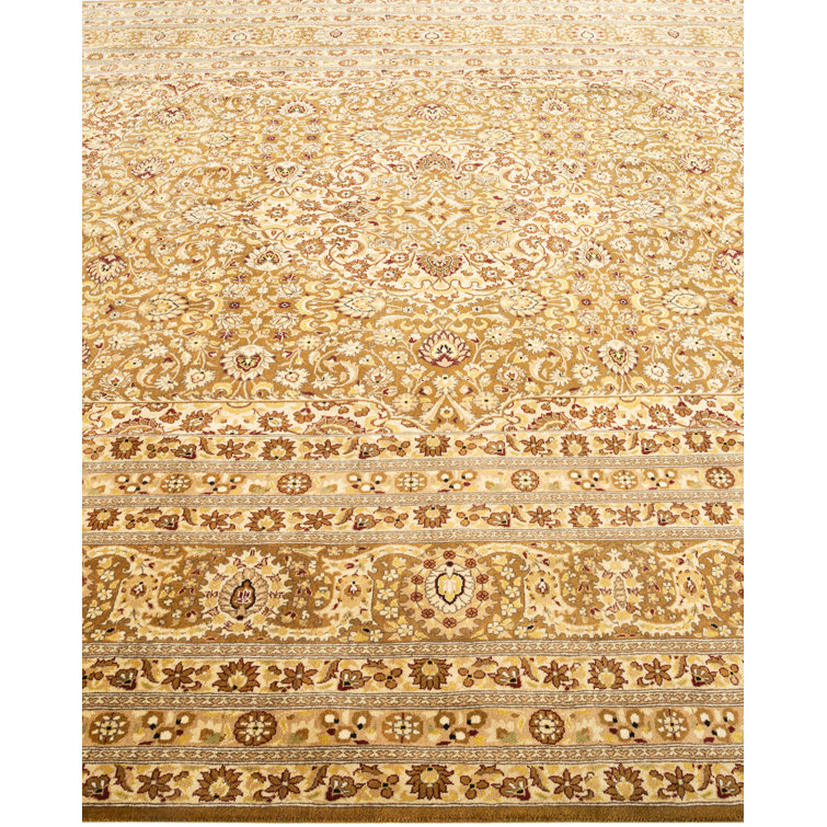 Ivory and Green Hand-Knotted Wool 8' x 10' Traditional Rug