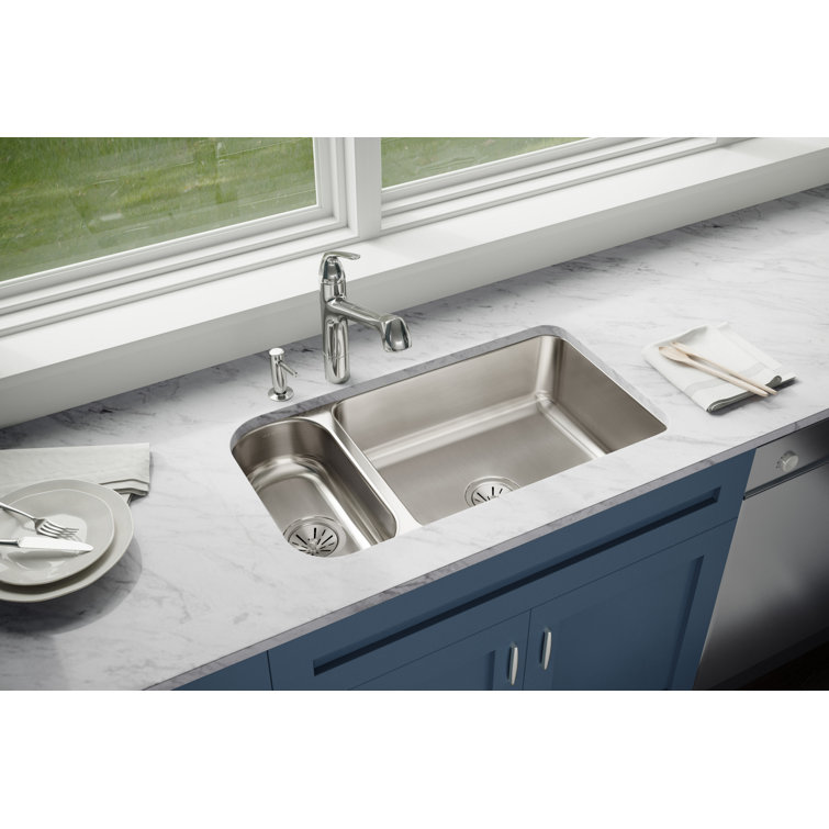 Lustertone 32" Stainless Steel Double Bowl Undermount Kitchen Sink