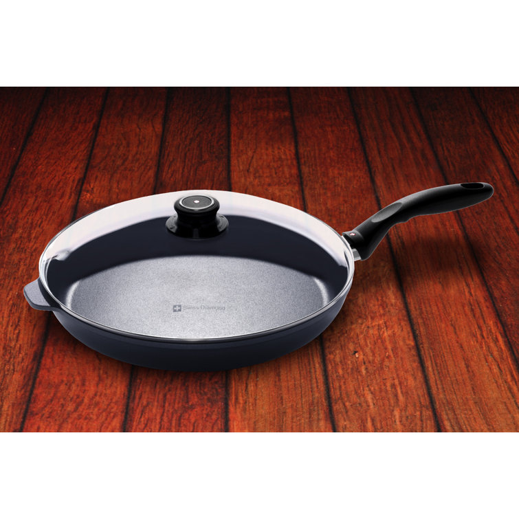 Black Aluminum Non-stick Fry Pan with Lid, 12.5 inches