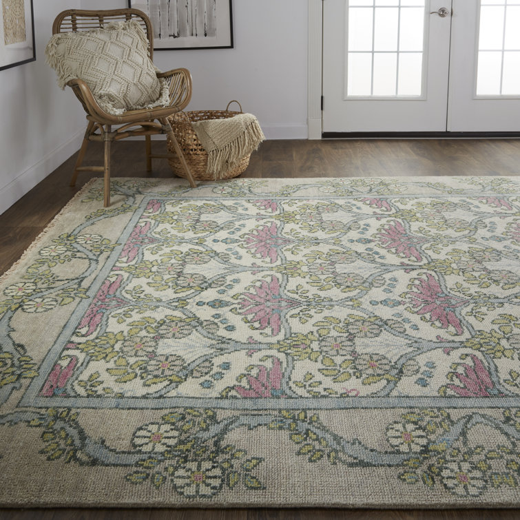 Gray and Pink Hand-Knotted Wool 3'6" x 5'6" Area Rug