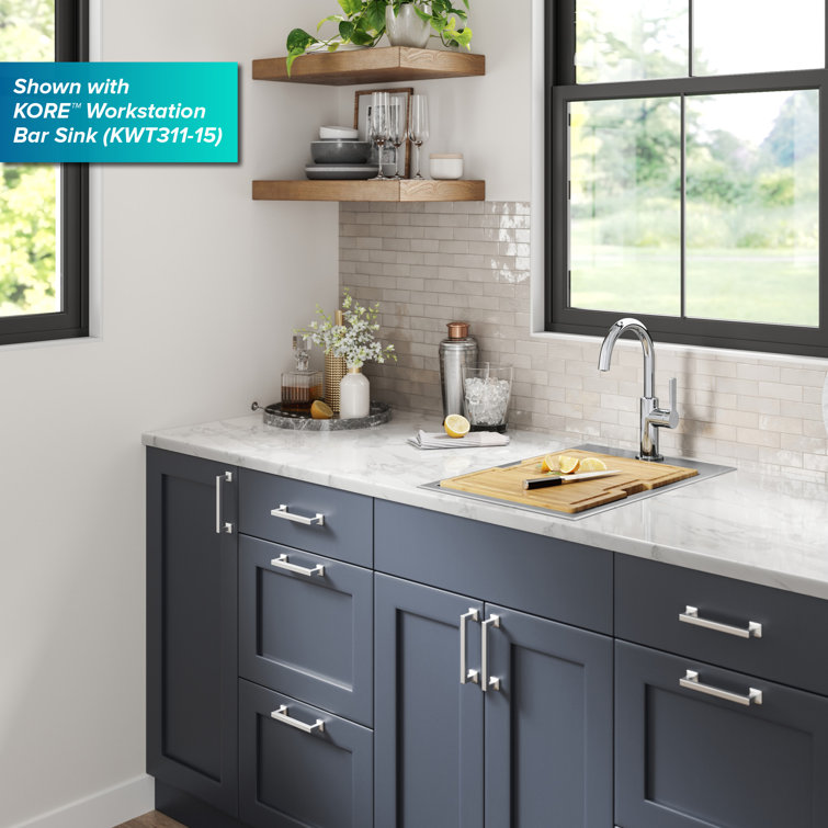 Chrome Single Handle Kitchen Bar Faucet with Pull-out Spray