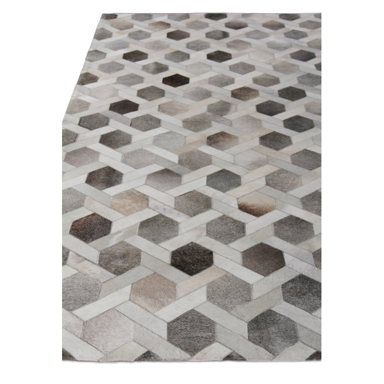 Handmade Geometric Gray Cowhide Rectangular Rug 5' x 8'