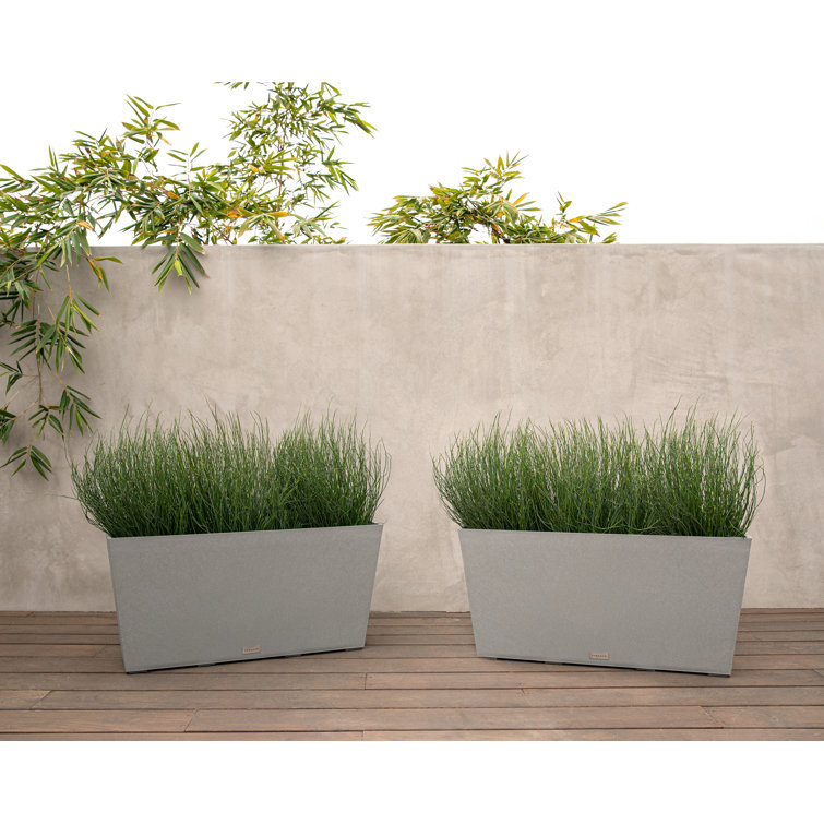 Gray 31" Recycled Plastic Indoor/Outdoor Planter Set