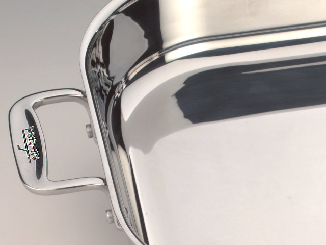 Stainless Steel Lasagna Pan with Black Lid, 14.5 x 11.75 x 2.5 inch