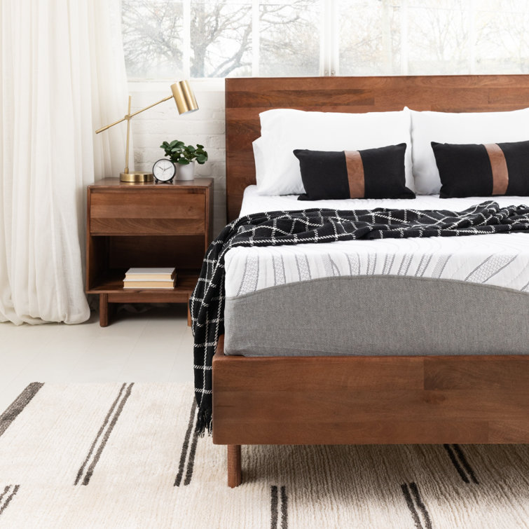 Serena White Contemporary Queen 12'' Memory Foam Adjustable Bed