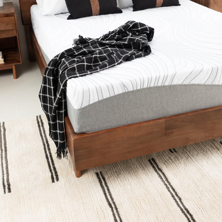 Serena White Contemporary Queen 12'' Memory Foam Adjustable Bed