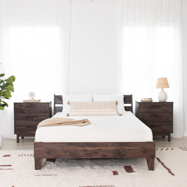White 8-Inch Medium Firm Memory Foam Queen Mattress