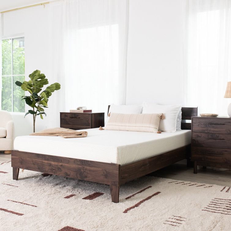 White 8-Inch Medium Firm Memory Foam Queen Mattress