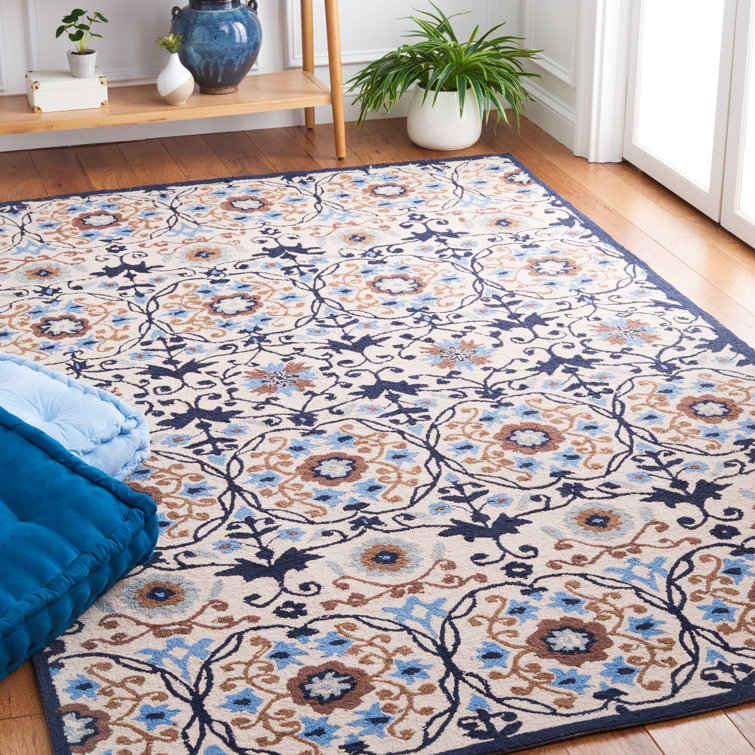 Handmade Ivory and Navy Floral Wool Rectangular Rug 4' x 6'