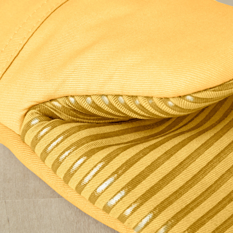 Majestic Yellow Silicone and Cotton Cooking Oven Mitts Set